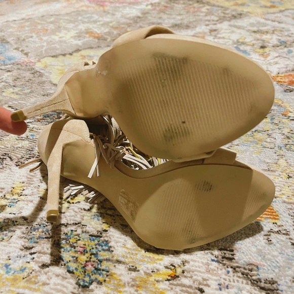 ALDO Fringe Heels - Picture 3 of 5